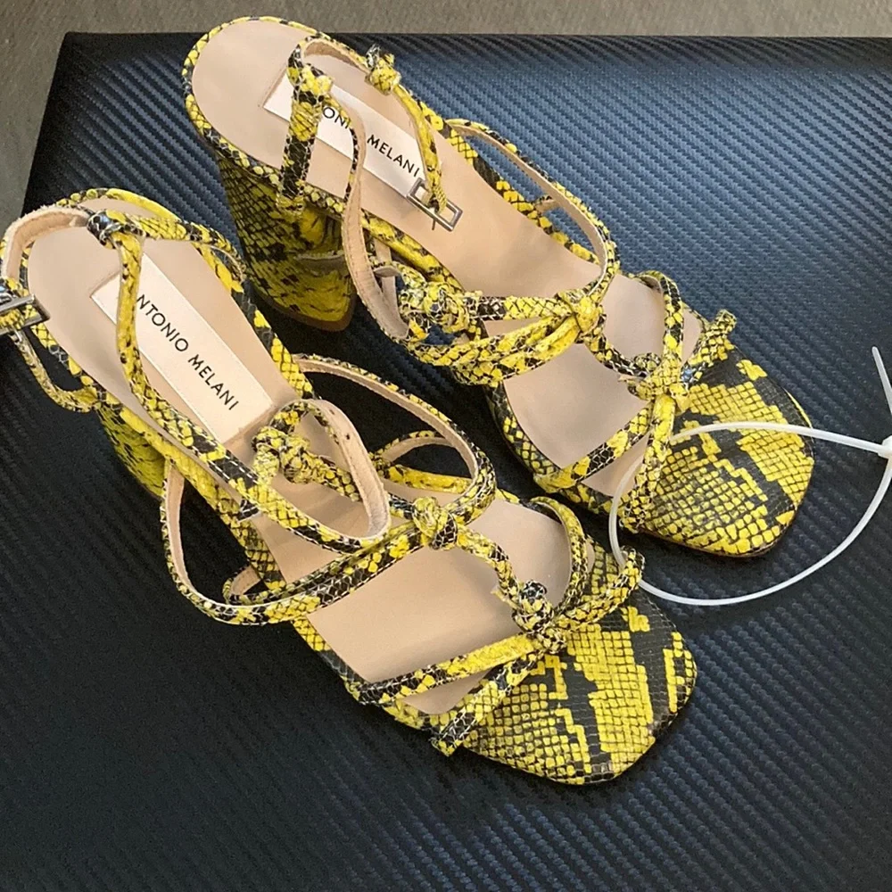 Antoni Melani Sandal - Picture 2 of 5